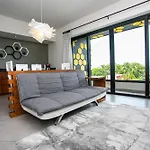 Honey B Suites