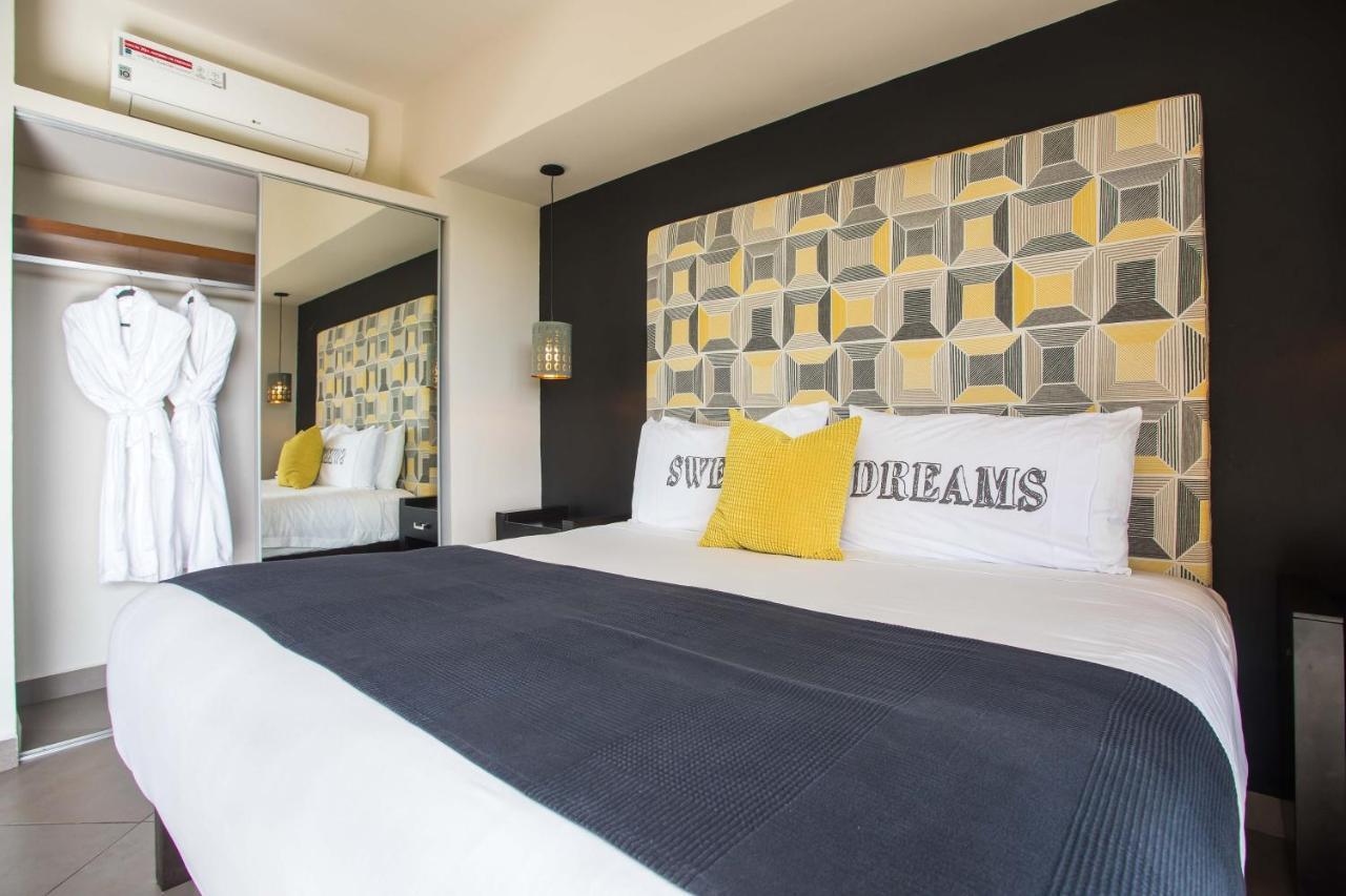 Honey B Apartahotel