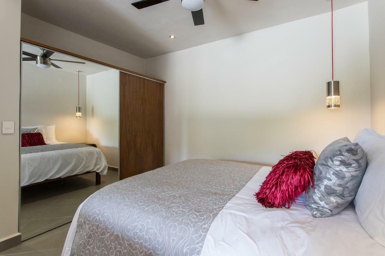 Honey B Apartahotel 3*