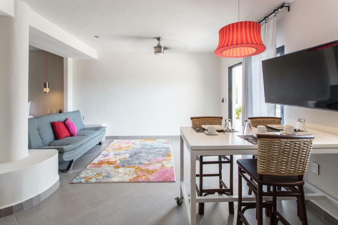 Honey B Apartahotel 3*